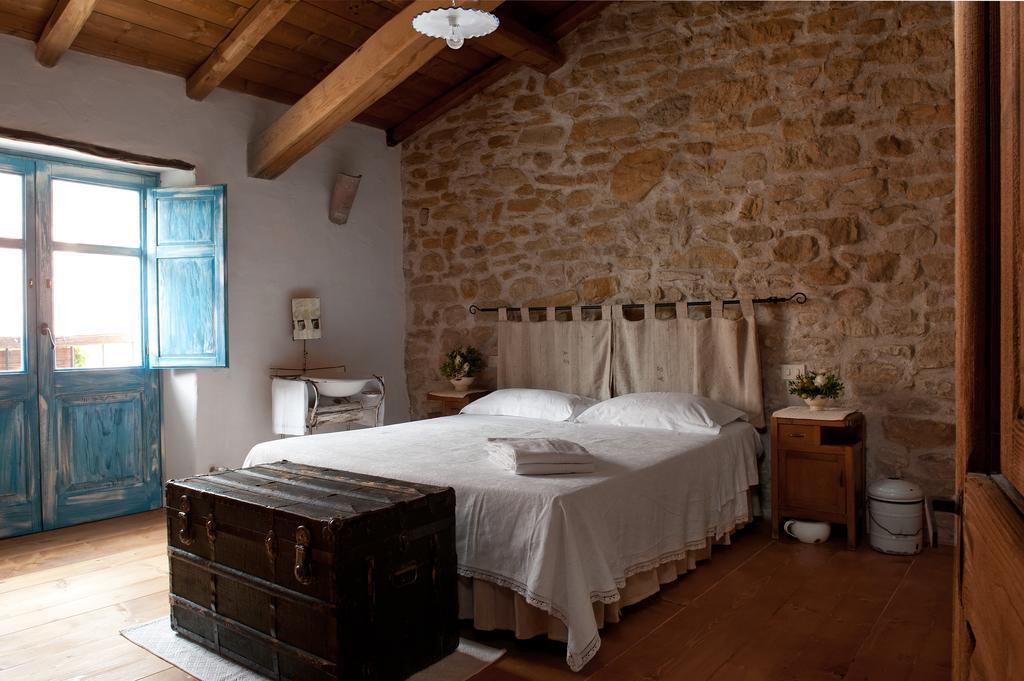 Domu Antiga Bed & Breakfast Gergei Dış mekan fotoğraf