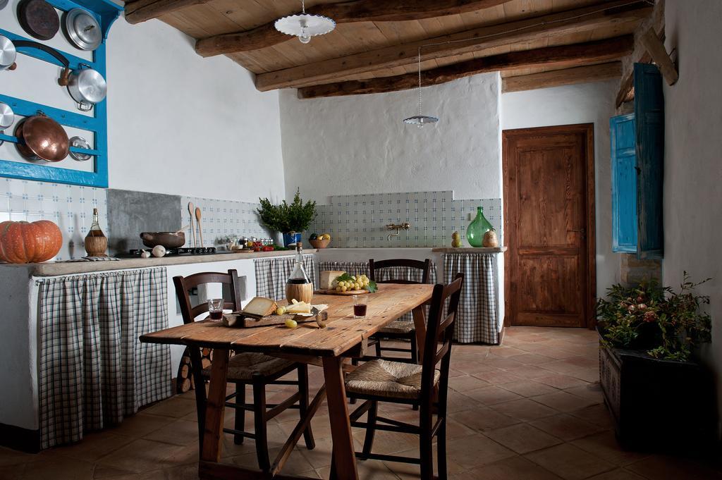Domu Antiga Bed & Breakfast Gergei Dış mekan fotoğraf